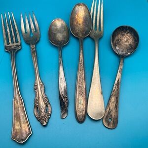 Mixed Vintage Lot Silver Plate Silverware Oneida Rogers Bros. Victoria S CO (6)